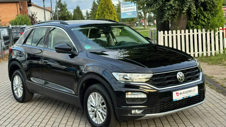 VOLKSWAGEN T-ROC -