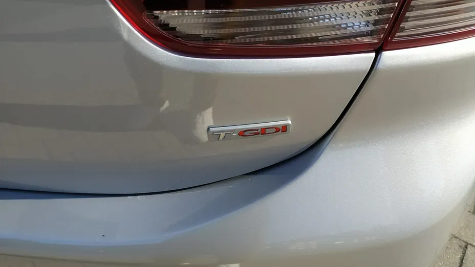 KIA Rio -