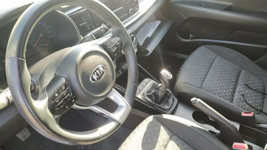 KIA Rio -