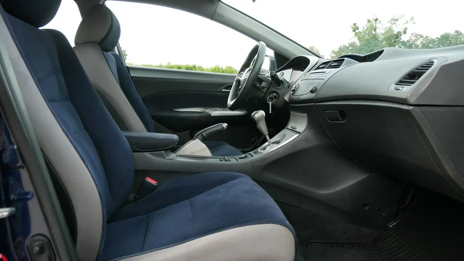 HONDA Civic -