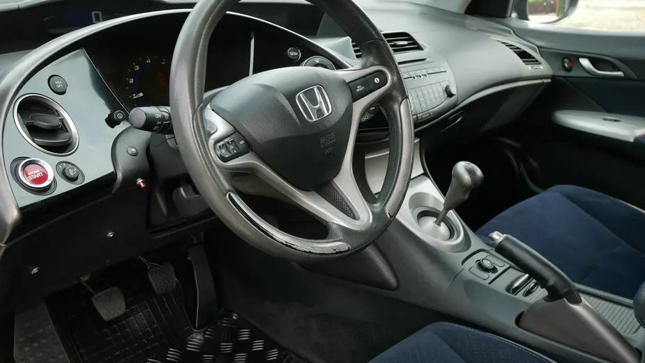 HONDA Civic -