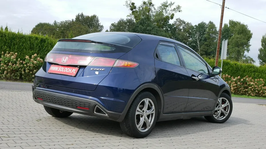 HONDA Civic -