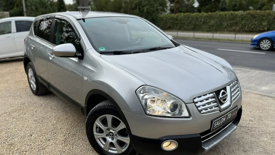 NISSAN Qashqai -