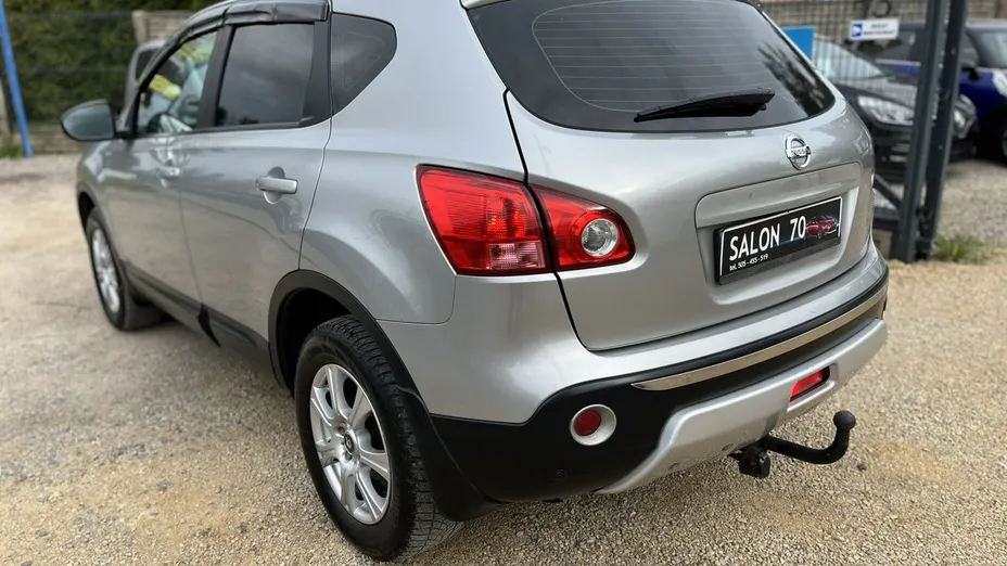 NISSAN Qashqai -
