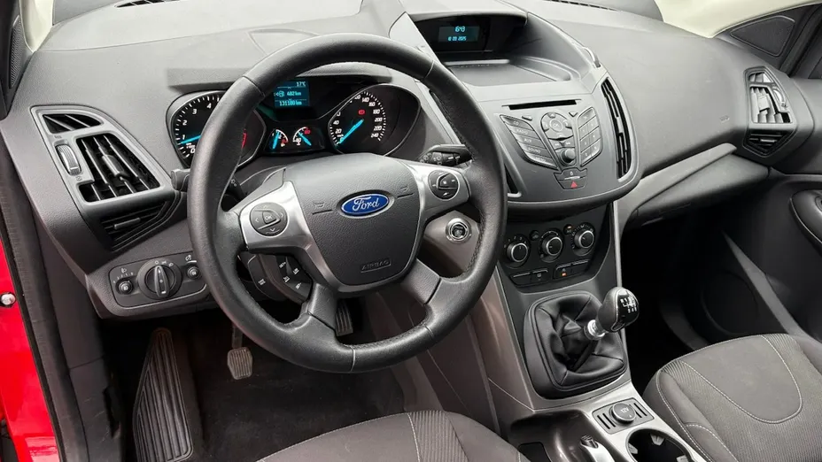 FORD Kuga -