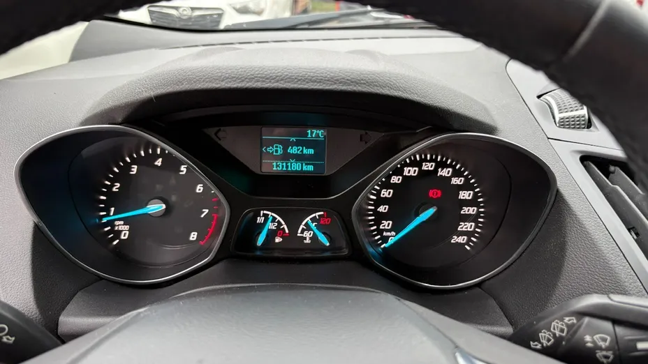 FORD Kuga -
