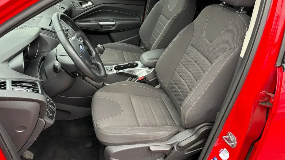 FORD Kuga -