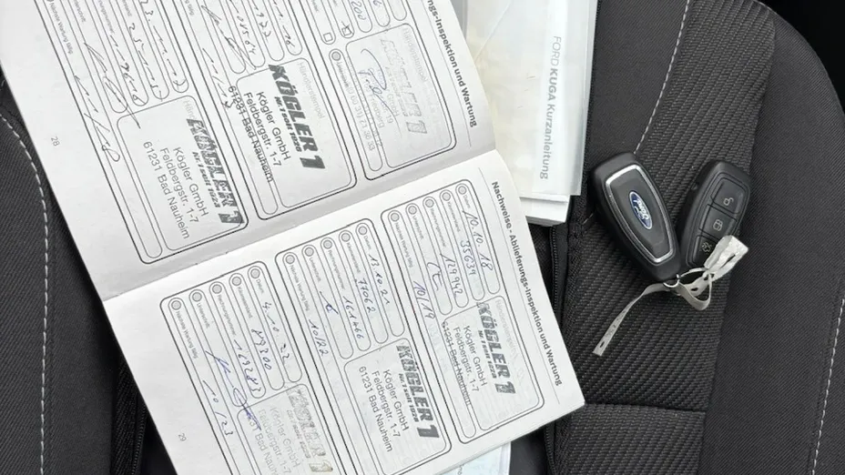 FORD Kuga -