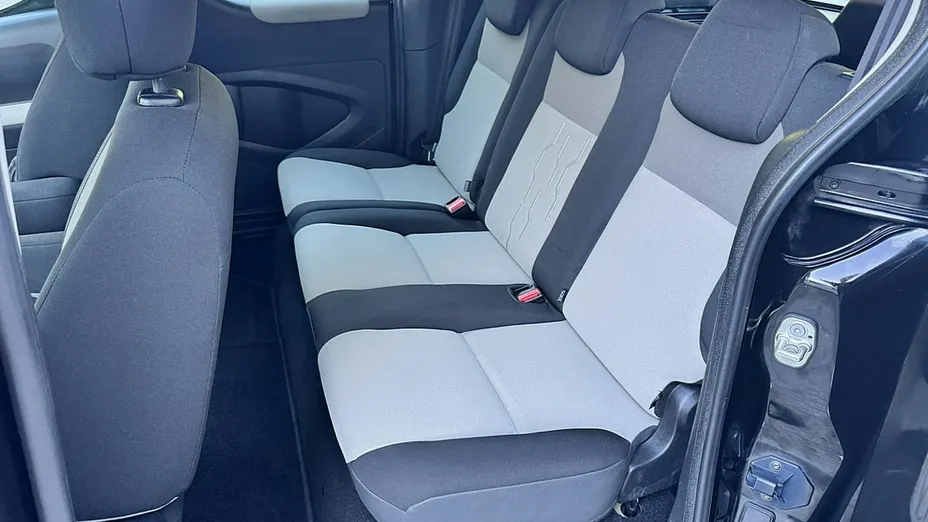 PEUGEOT Partner -