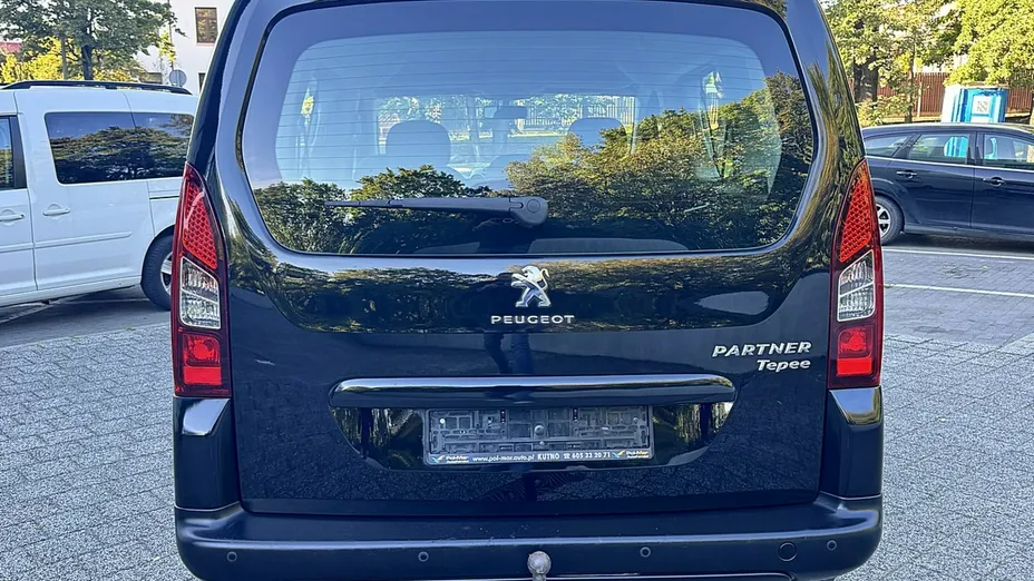 PEUGEOT Partner -