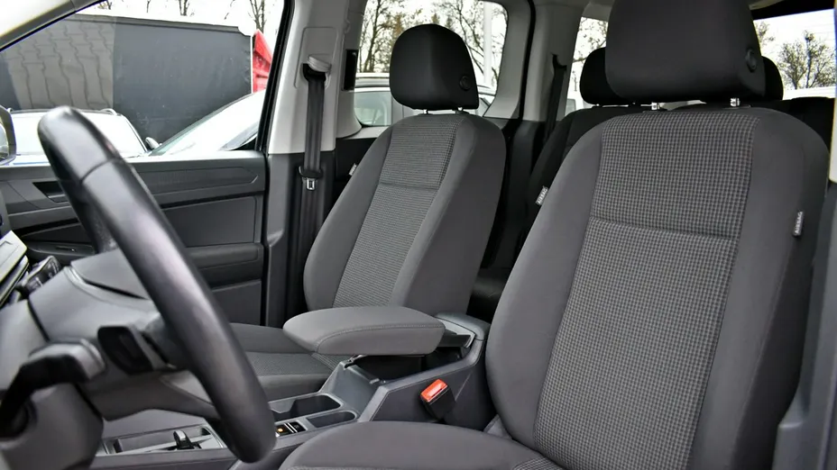 VOLKSWAGEN Caddy -