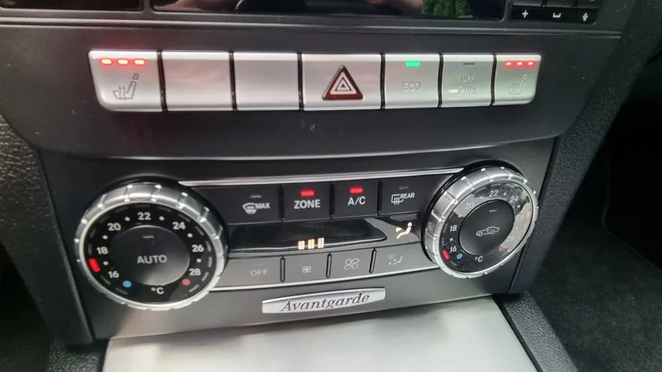 MERCEDES-BENZ C Klasa -