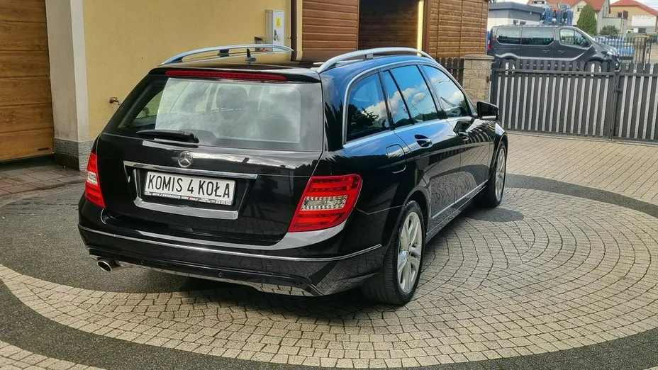 MERCEDES-BENZ C Klasa -