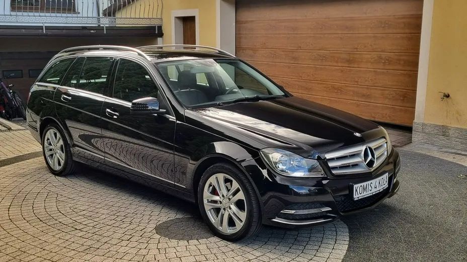 MERCEDES-BENZ C Klasa -