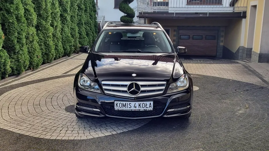 MERCEDES-BENZ C Klasa -