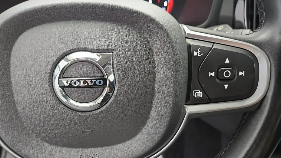 VOLVO V60 -