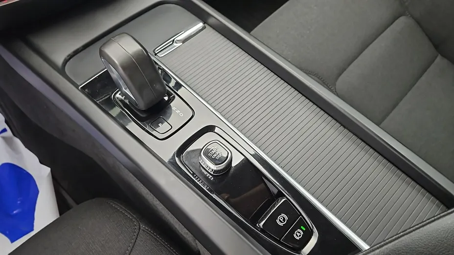 VOLVO V60 -