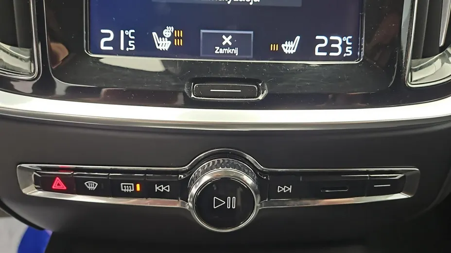 VOLVO V60 -