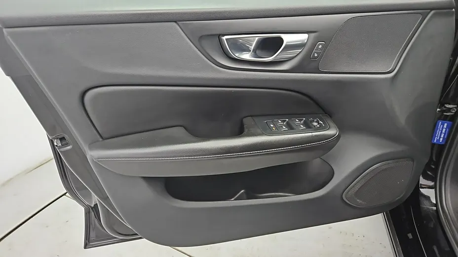 VOLVO V60 -