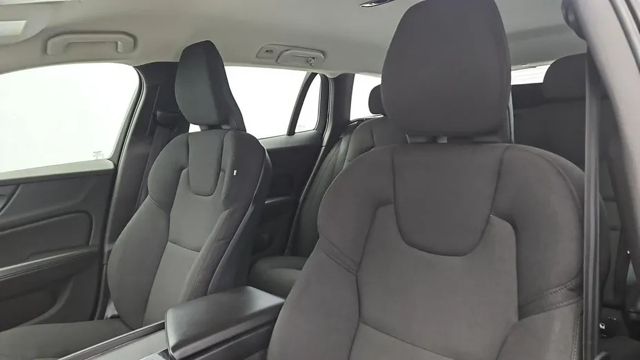VOLVO V60 -