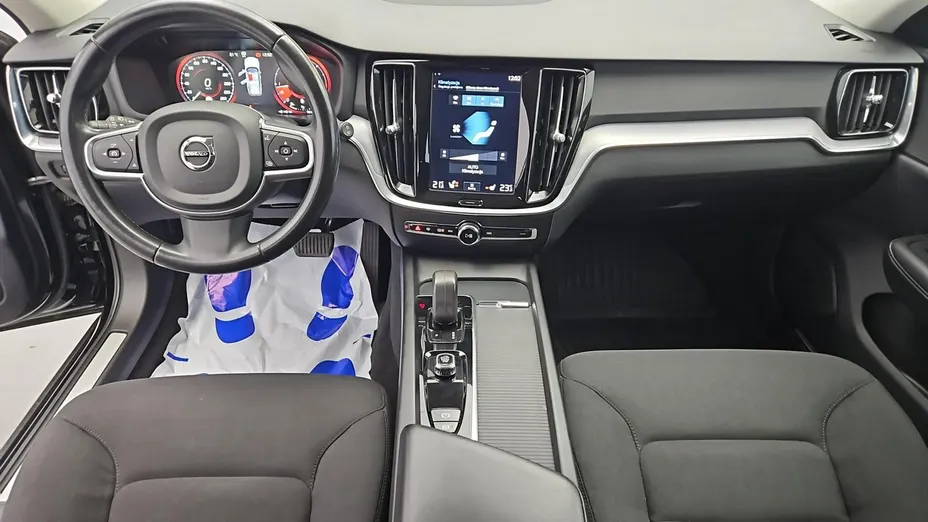 VOLVO V60 -