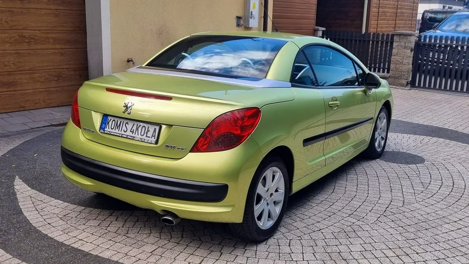 PEUGEOT 207 -