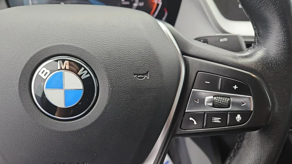 BMW Seria 2 216d Advantage aut