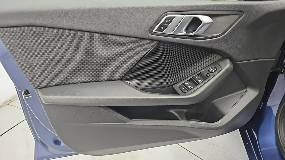 BMW Seria 2 216d Advantage aut