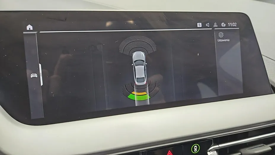 BMW Seria 2 216d Advantage aut