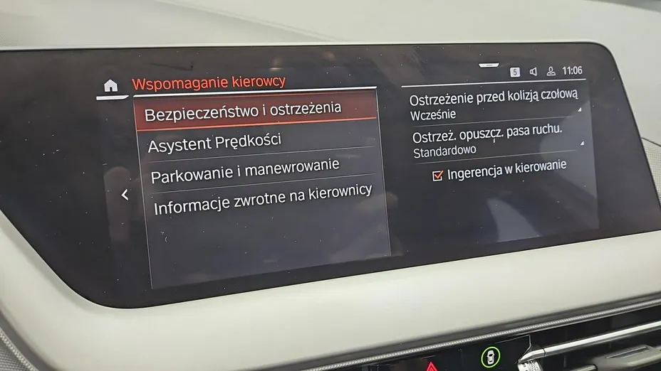 BMW Seria 2 216d Advantage aut