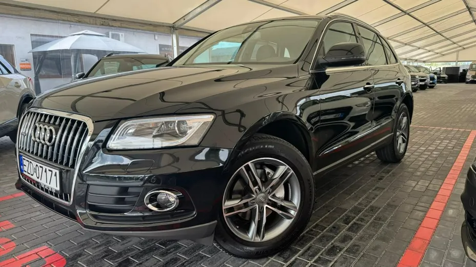 AUDI Q5 -