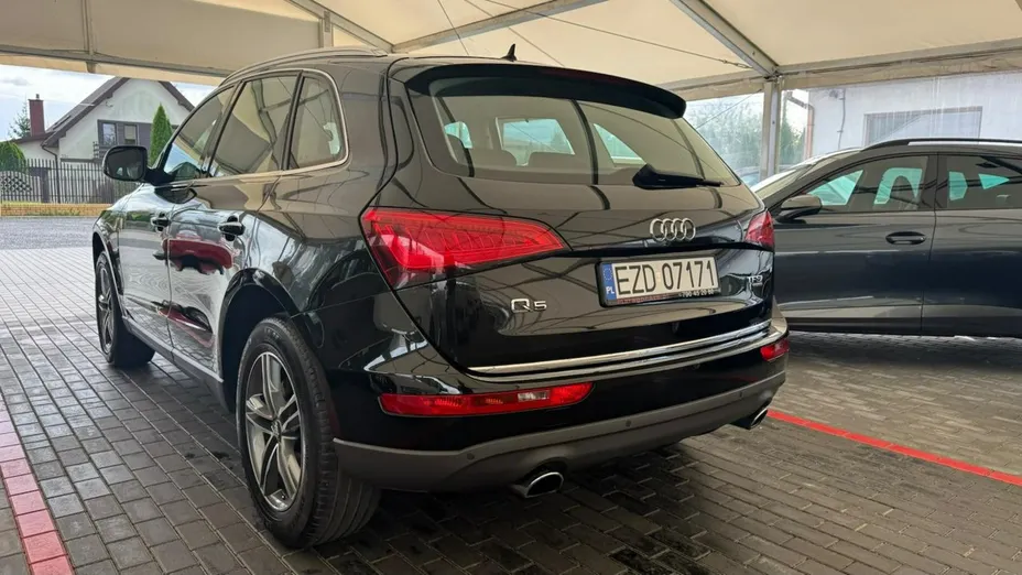 AUDI Q5 -