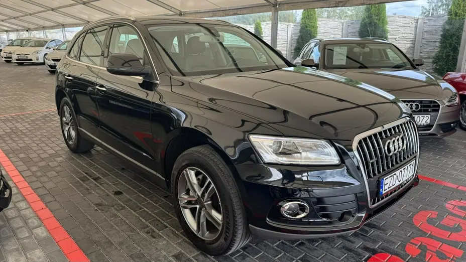 AUDI Q5 -