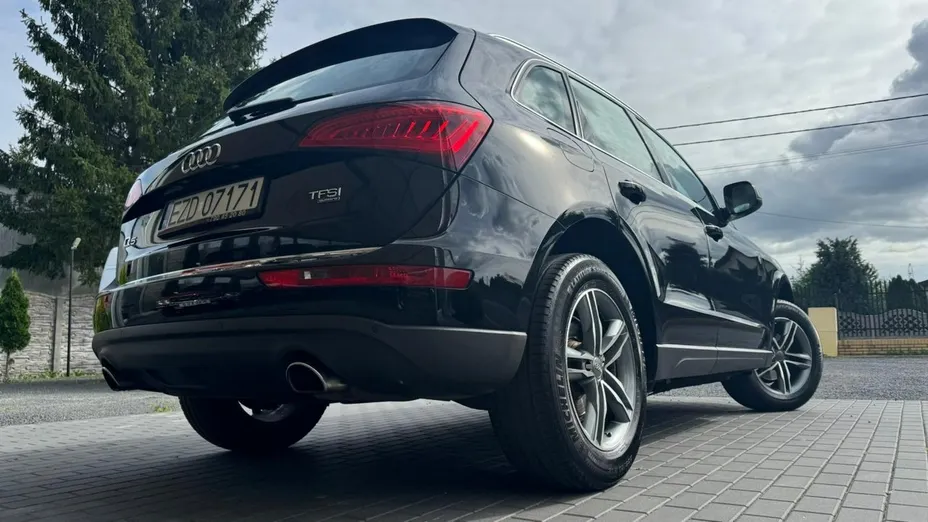 AUDI Q5 -