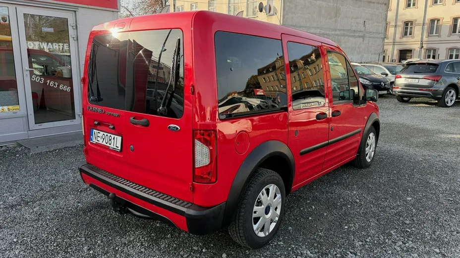 FORD Tourneo Connect -