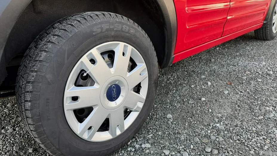 FORD Tourneo Connect -