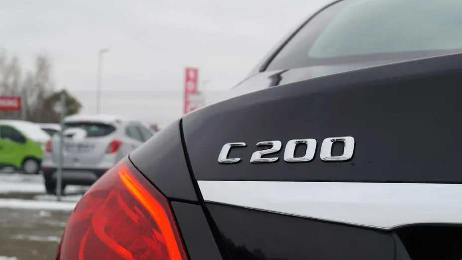 MERCEDES-BENZ C Klasa -