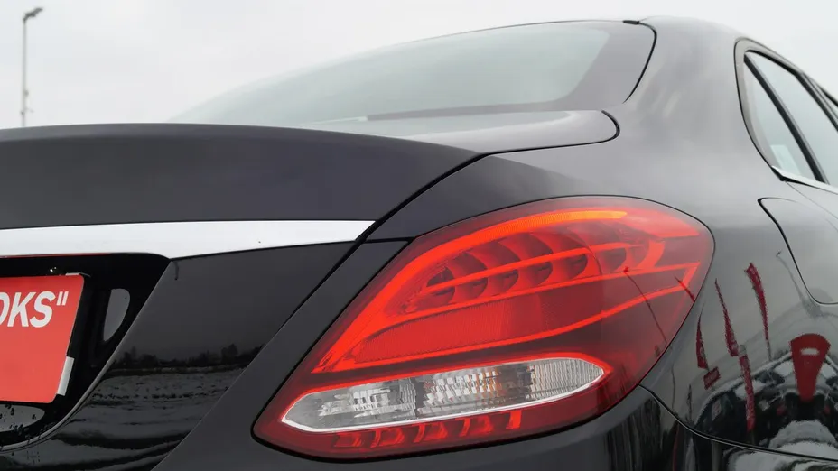 MERCEDES-BENZ C Klasa -