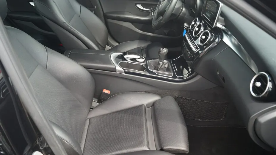 MERCEDES-BENZ C Klasa -