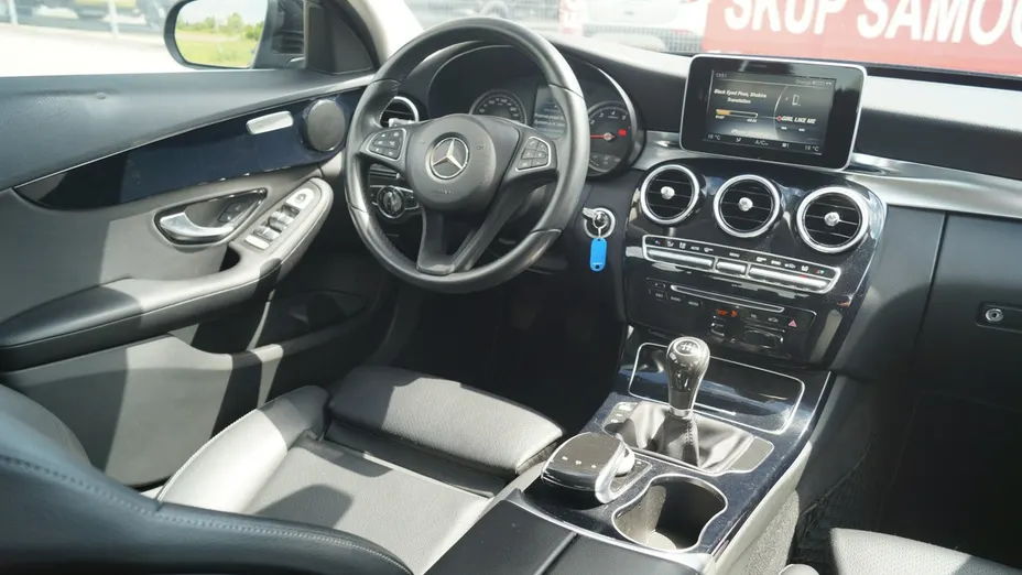 MERCEDES-BENZ C Klasa -