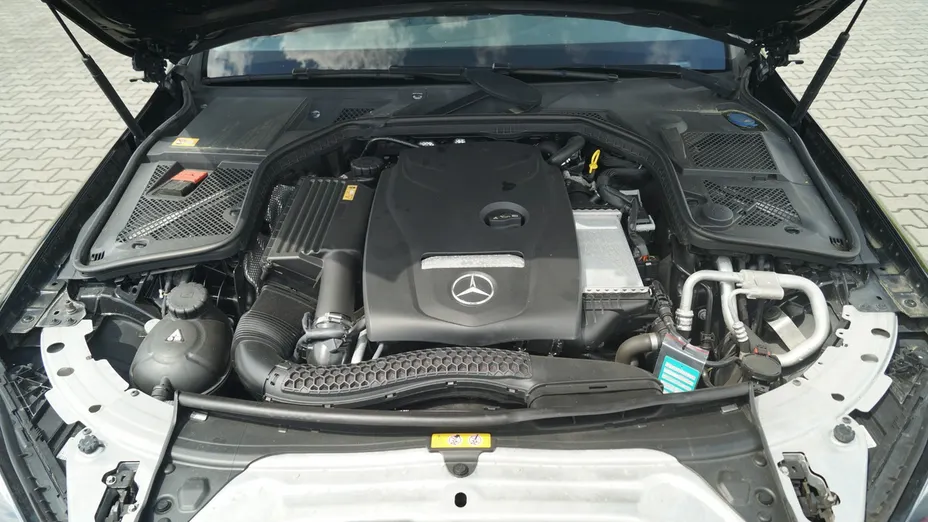 MERCEDES-BENZ C Klasa -