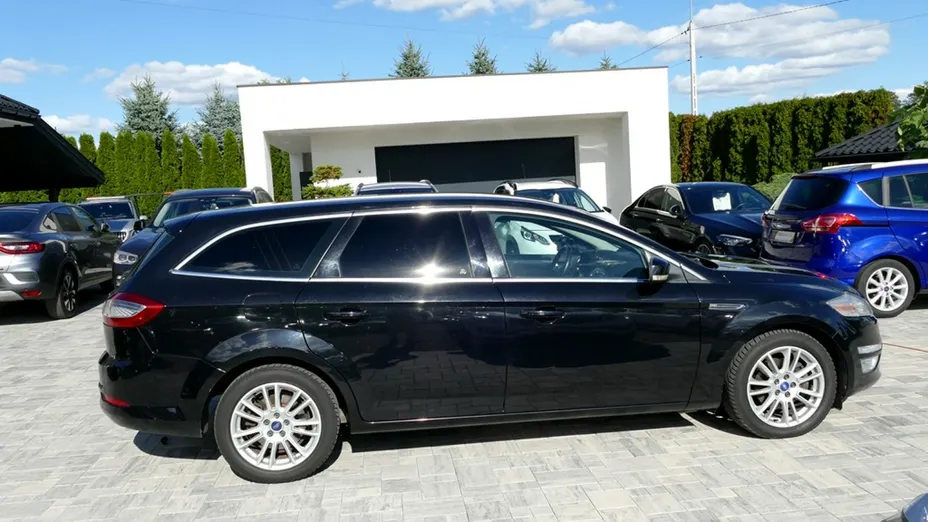 FORD Mondeo -