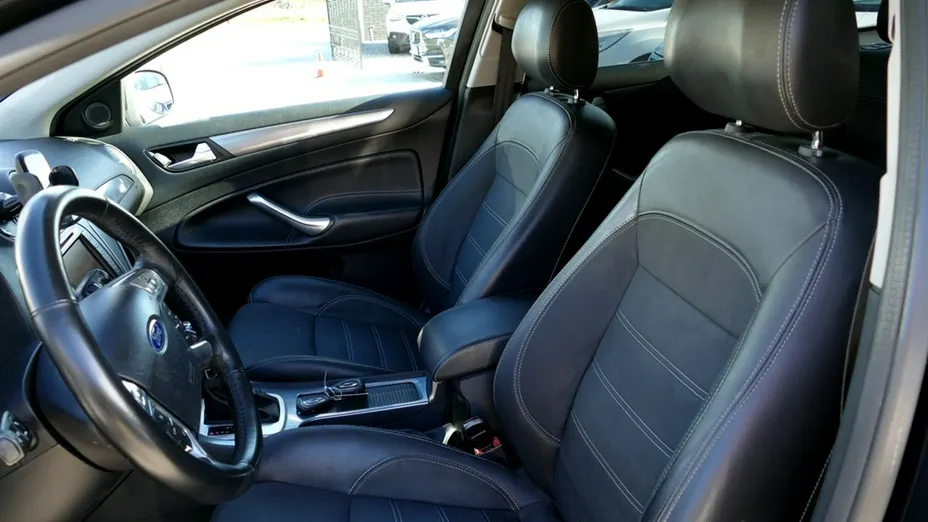 FORD Mondeo -