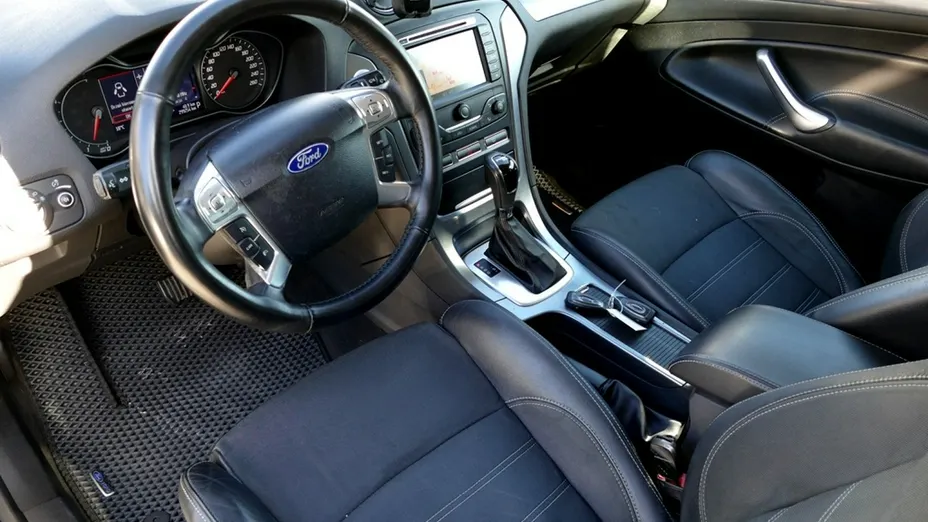 FORD Mondeo -