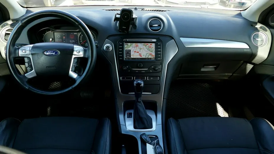 FORD Mondeo -