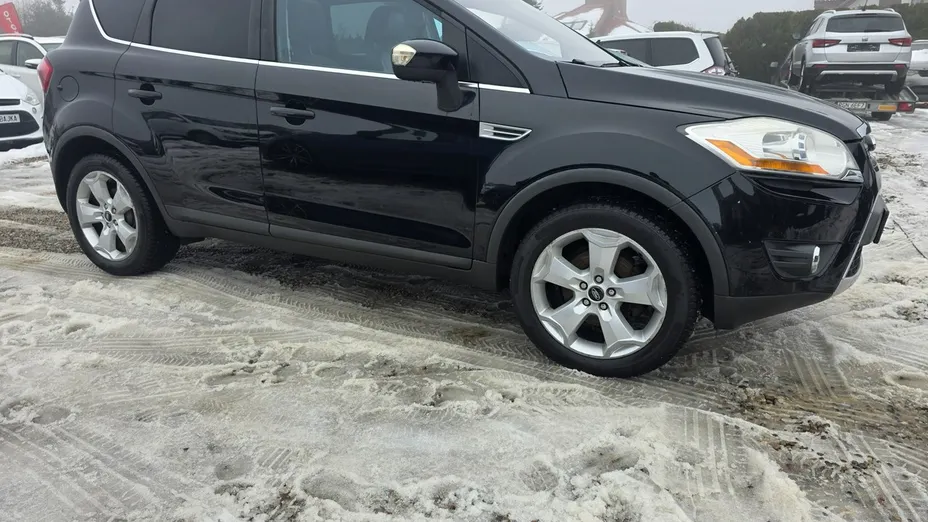FORD Kuga -