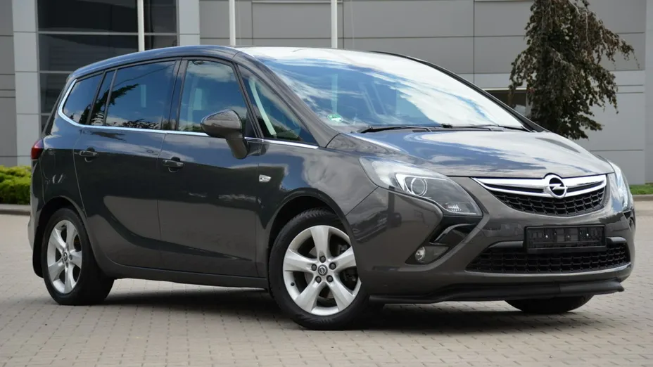 OPEL Zafira -