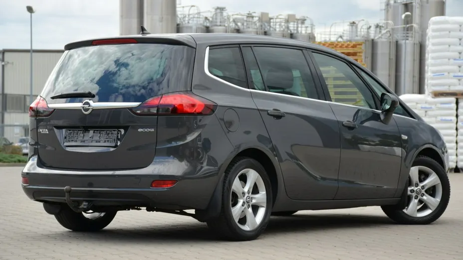 OPEL Zafira -
