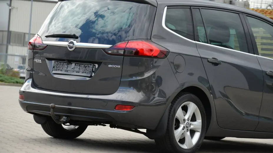 OPEL Zafira -