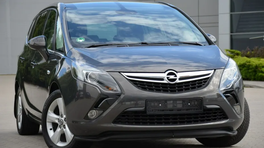 OPEL Zafira -